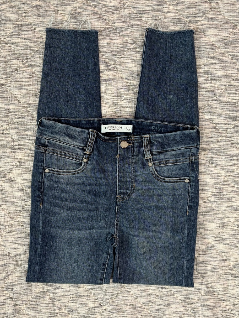 NWOT Liverpool Eco Logical Mid Rise Pull-On Skinny Jeans Sz 0/25 -